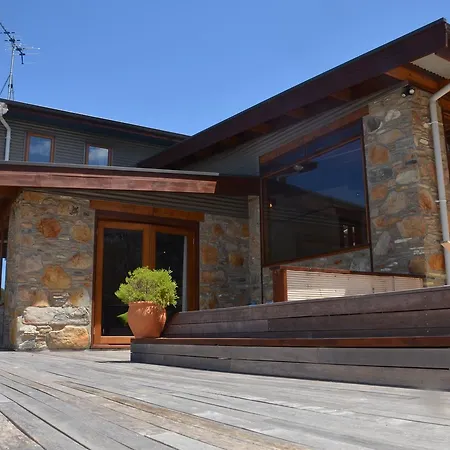 Of Stone & Wood Guesthouse Muston Exterior photo